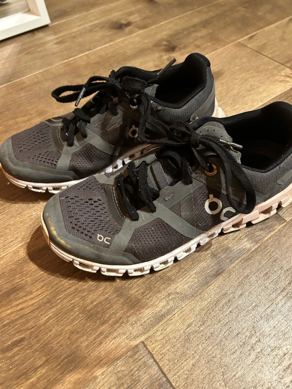 On Running Cloud Women's Sneakers - Gray and Black